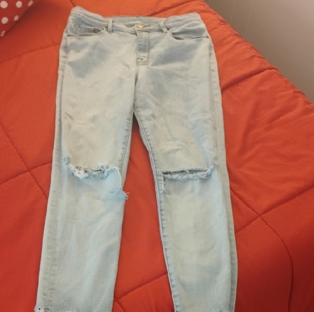 BDG Blue Ankle Cropped Distressed Jeans